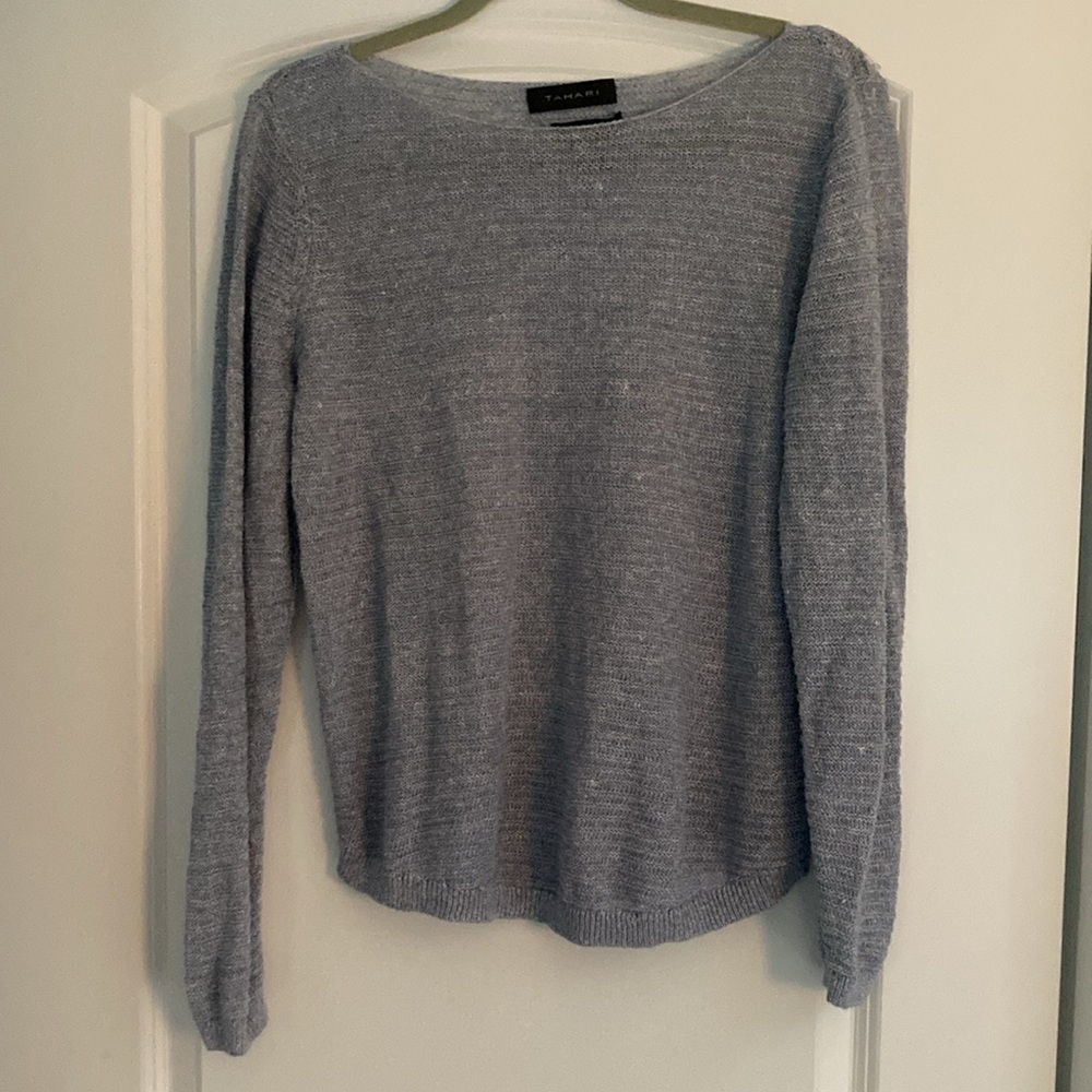 Tahari 100% linen summer sweater. Blue. Sz L. Worn only a few times.